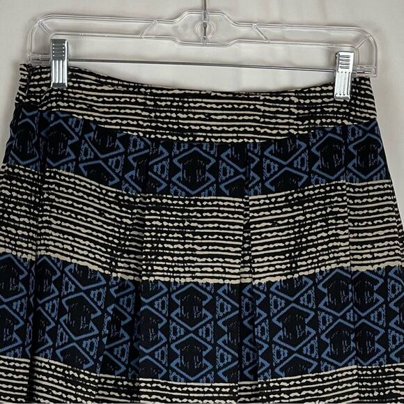 Madison Jules Black Blue Cream Batik Style Print Pleated Full Skirt NWOT Size M - Picture 5 of 10